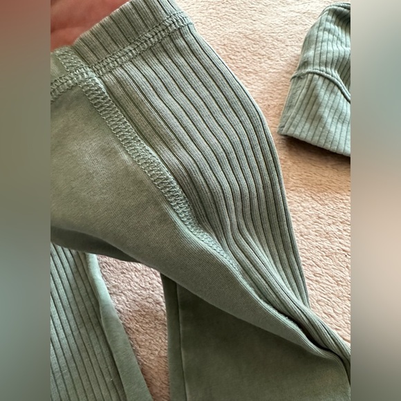 Aerie Two Piece Set - Top Medium Pants Small - Picture 8 of 9